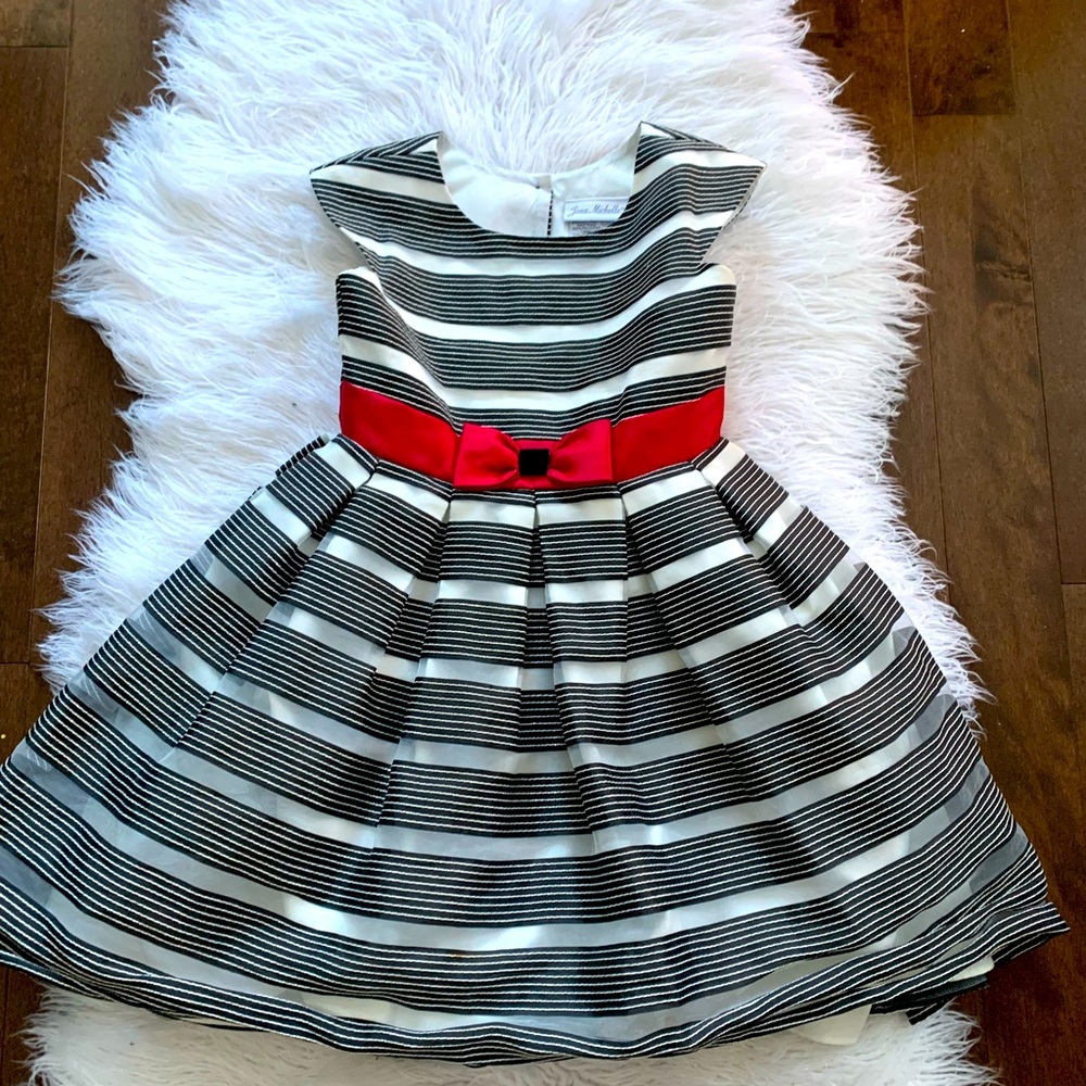 Beautiful Girl’s Dress size 6T